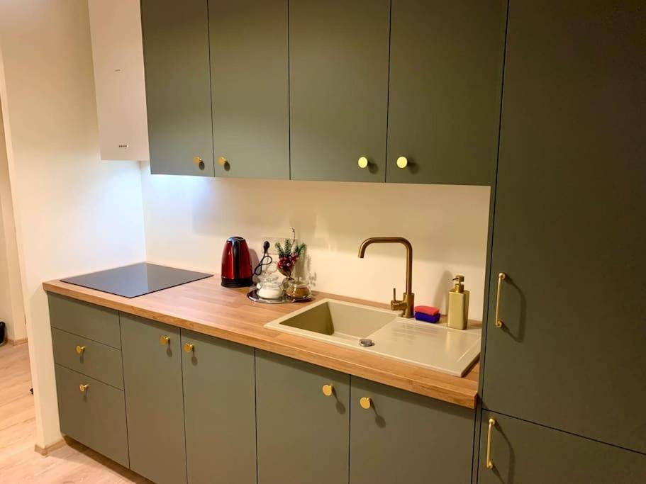 Brand New, Design Apartment Jojo, Oldtown, Balcony Bratysława Zewnętrze zdjęcie