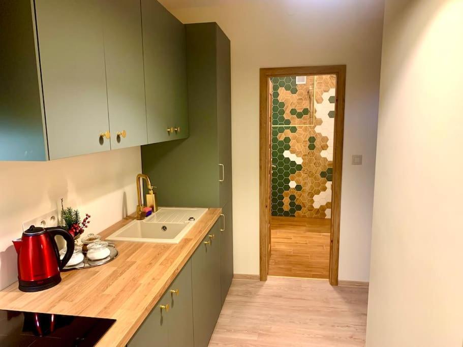 Brand New, Design Apartment Jojo, Oldtown, Balcony Bratysława Zewnętrze zdjęcie